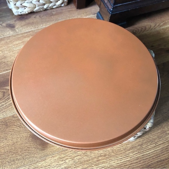 Copper air fry round pan - Picture 3 of 3